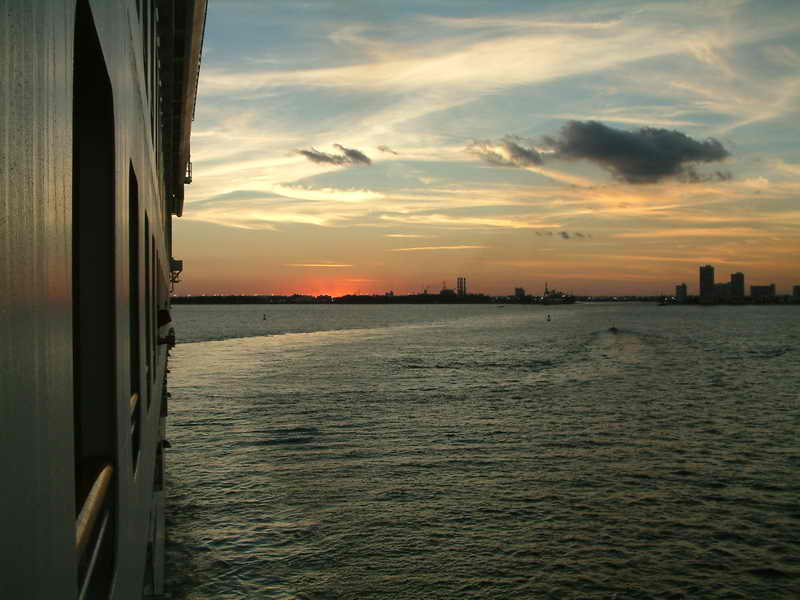 Thanksgiving Cruise, 2004